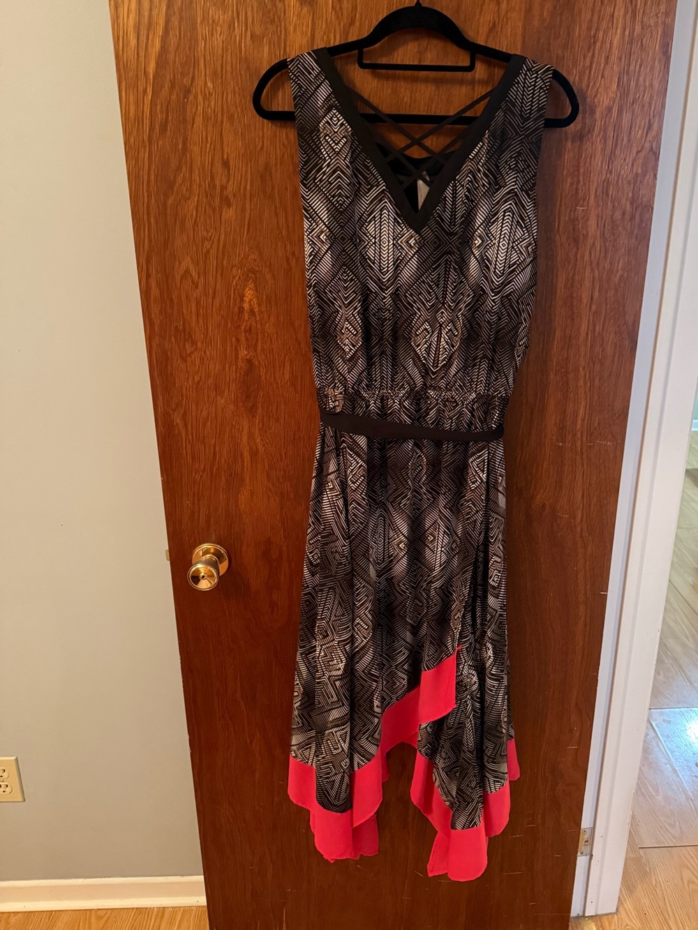 Penningtons Sleeveless Black & Pink Patterned V-Neck Dress with Handkerchief Hem